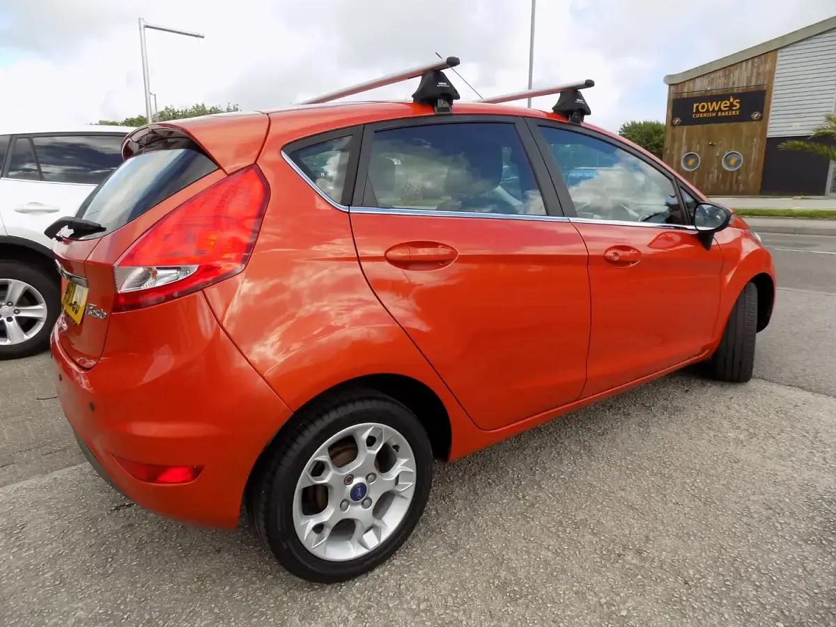 Used Ford Fiesta Zetec 82 HP (60 kW) 2011 Black Hatchback