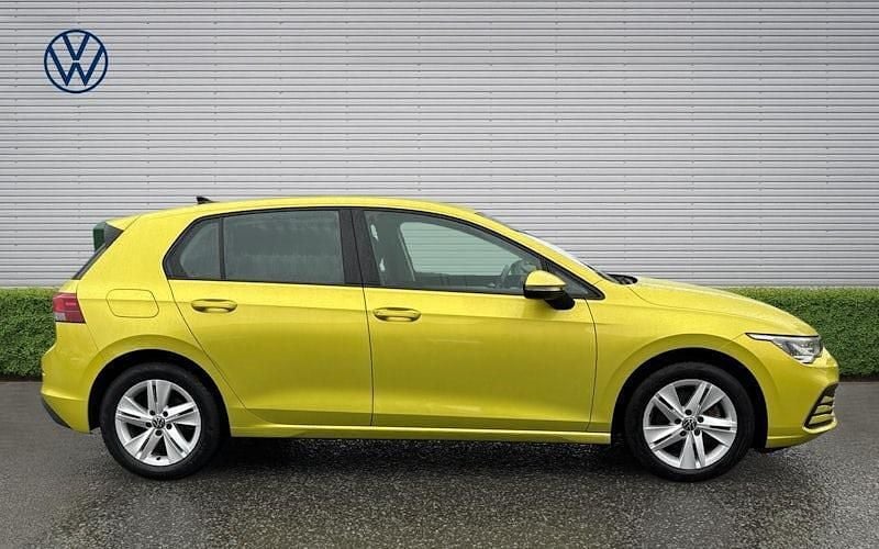 Used VW Golf VIII Life 150 HP (110 kW) 2022 Hatchback