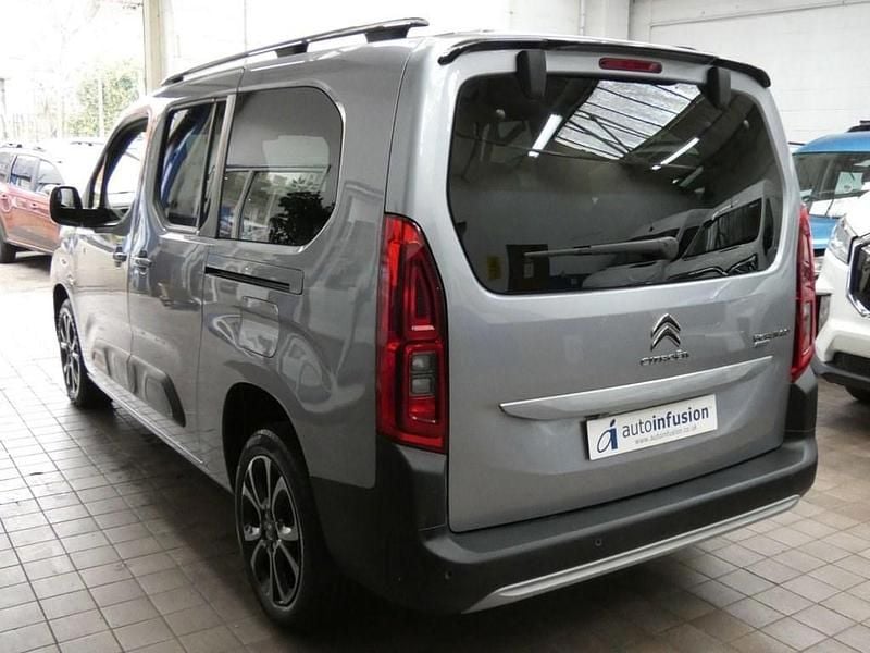 Used Citroën Berlingo XTR 130 HP (95 kW) 2022 Grey MPV