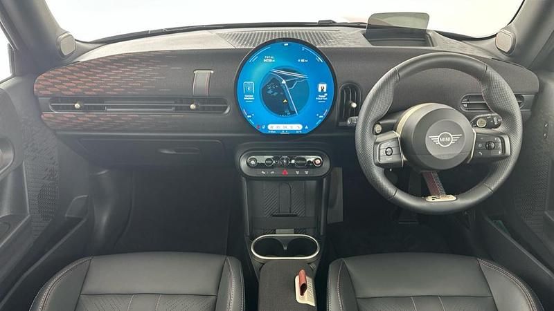 Used Mini Cooper S Hatch 201 HP (147 kW) 2024 White Hatchback