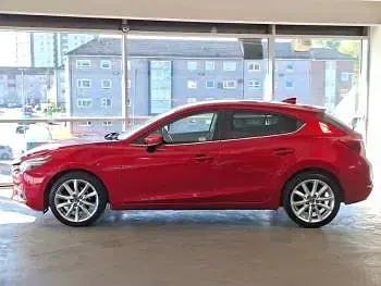 Usado Mazda 3 Inclusive 120 CV (88 kW) 2017 Rojo Utilitario