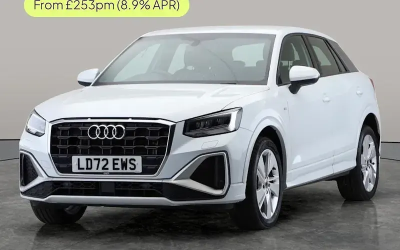Usado Audi Q2 S-Line 150 HP (110 kW) 2025 SUV