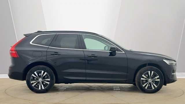 Used Volvo XC60 Core 247 HP (181 kW) 2025 Black SUV