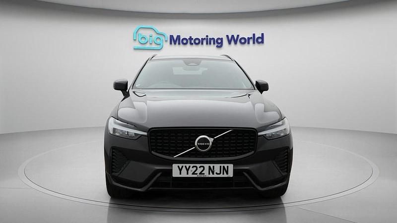 Used Volvo XC60 Plus 197 HP (144 kW) 2022 Grey SUV
