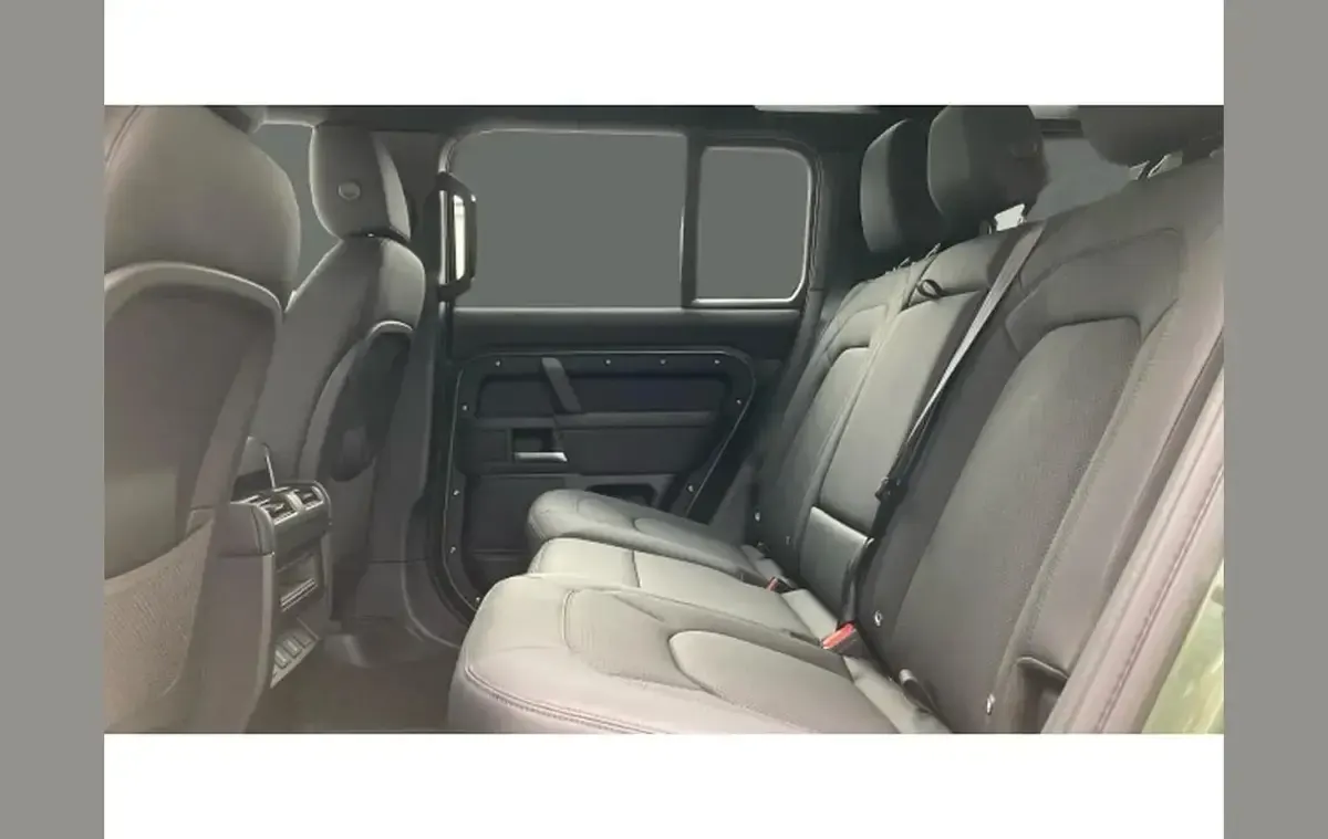 New Land Rover Defender HSE Dynamic 245 HP (180 kW) 2025 Other SUV