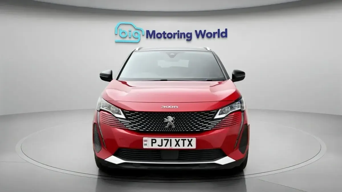 Używany Peugeot 3008 GT 300 KM (220 kW) 2021 Czerwony SUV