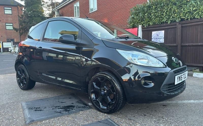 Used Ford Ka Zetec 69 HP (50 kW) 2016 Black Hatchback