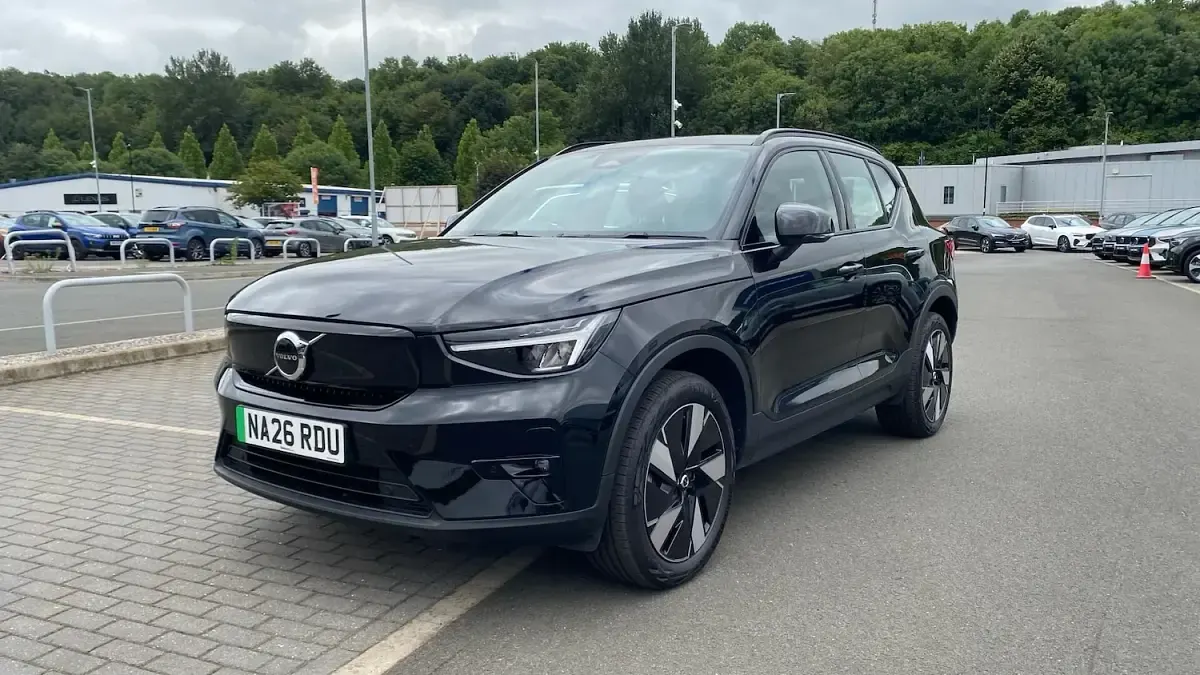 Used Volvo EX40 Plus 185 kW (252 HP) 2025 Black SUV