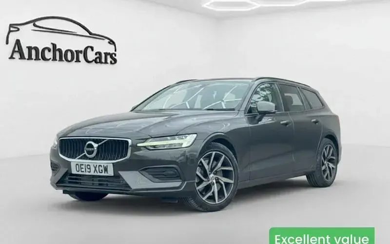 Used Volvo V60 Momentum 250 HP (183 kW) 2019 Estate