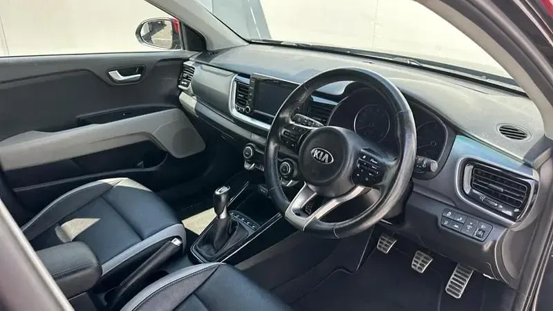 Used Kia Stonic 120 HP (88 kW) 2019 Black SUV