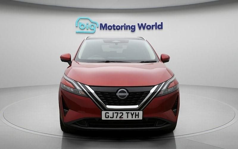 Used Nissan Qashqai N-Connecta 190 HP (139 kW) 2023 Red SUV