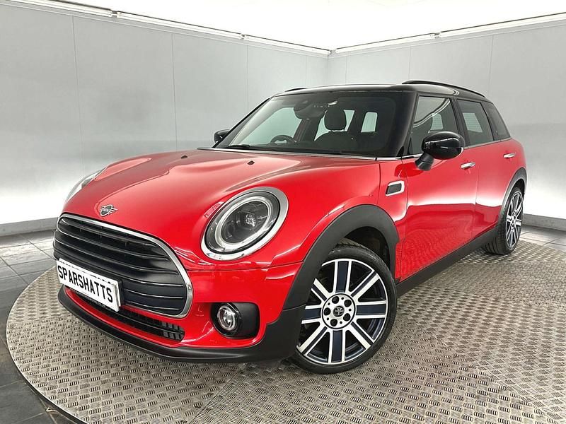 Used Mini Cooper Clubman Exclusive 2022 Red Estate