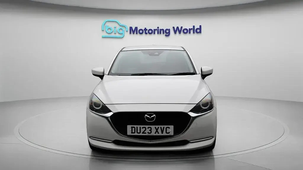 Usado Mazda 2 Inclusive 90 HP (66 kW) 2023 Branco Citadino