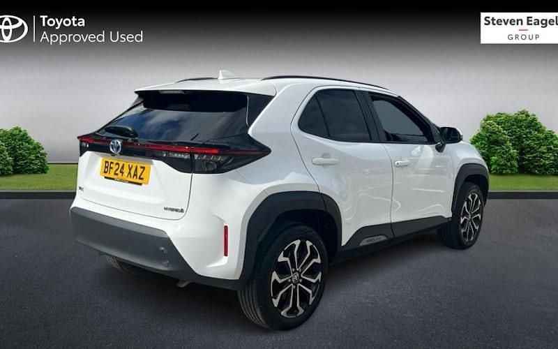 Used Toyota Yaris Hybrid Design 116 HP (85 kW) 2026 Estate