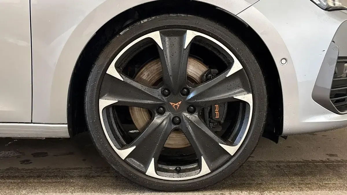 Used Cupra Leon VZ2 310 HP (228 kW) 2022 Silver Estate