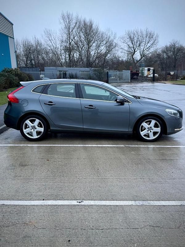 Used Volvo V40 SE Lux 2013 Grey Hatchback