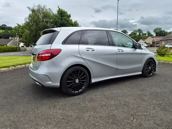 Used Mercedes B200 AMG Line Premium Plus 134 HP (98 kW) 2016 Silver Hatchback