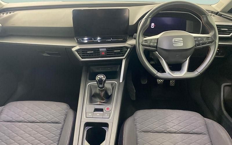 Used Seat Leon FR 131 HP (96 kW) 2023 Hatchback