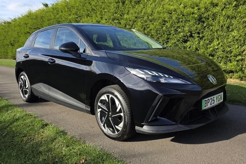 New 2025 MG MG4 EV SE Hatchback | £20,995 - Image 1/1