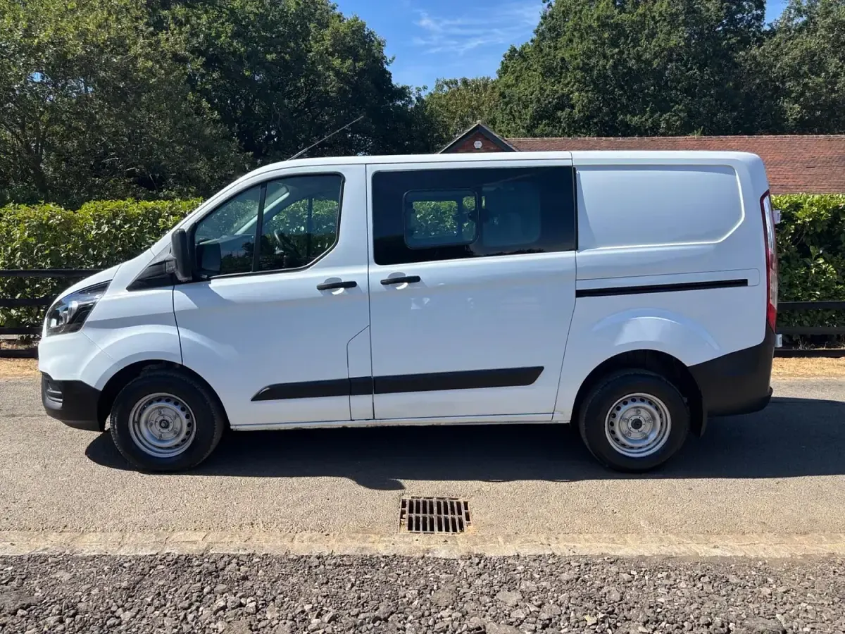 Used Ford Transit Custom S 105 HP (77 kW) 2021 White Van