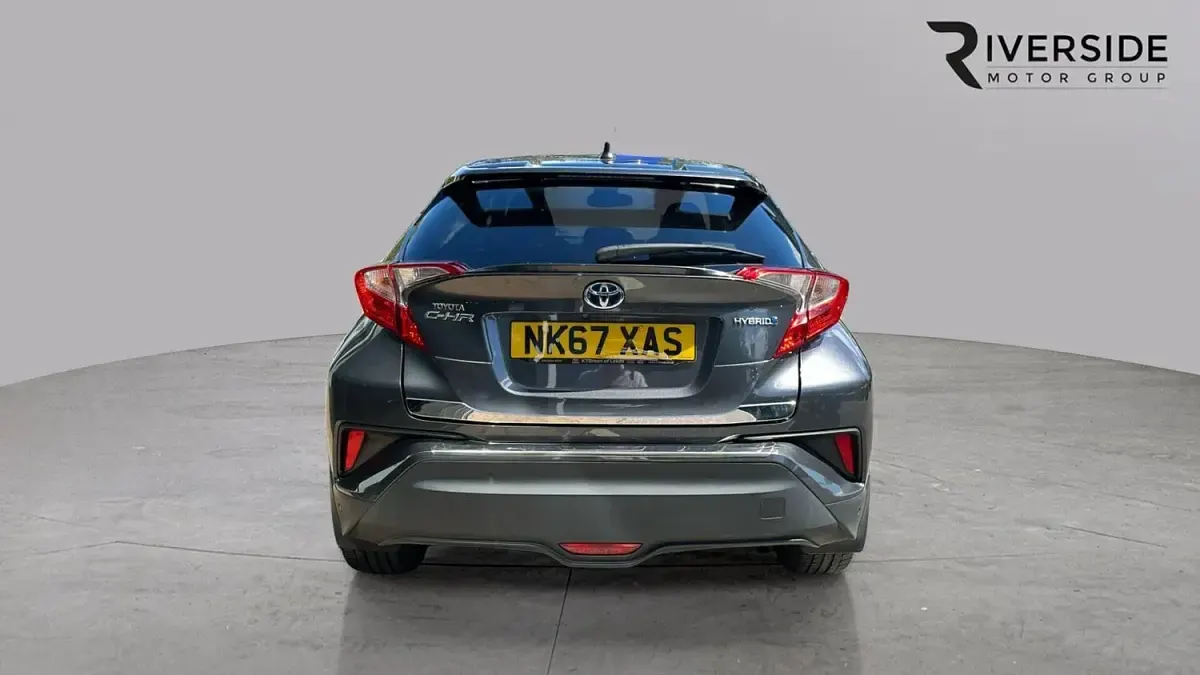 Used Toyota C-HR 122 HP (89 kW) 2017 Grey SUV