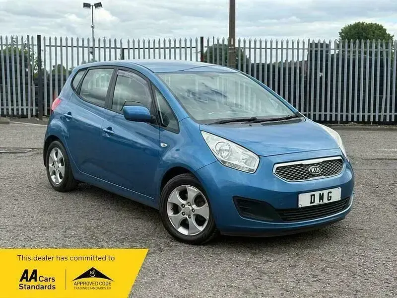 Used Kia Venga 2011 Blue Hatchback