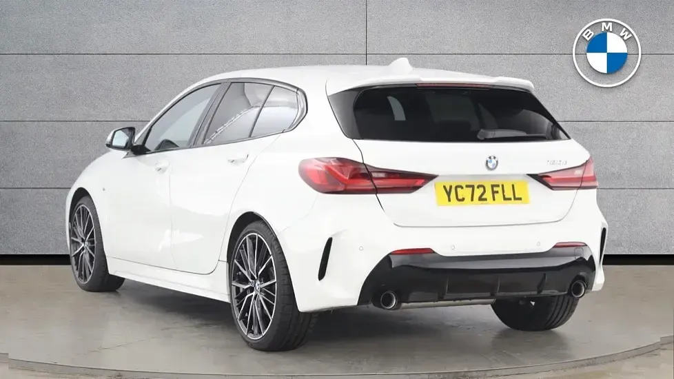 Used BMW 120 M Sport 190 HP (139 kW) 2022 White Hatchback