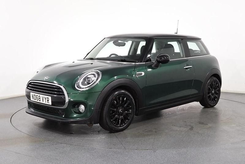 Used Mini Cooper Classic 2018 Green Hatchback