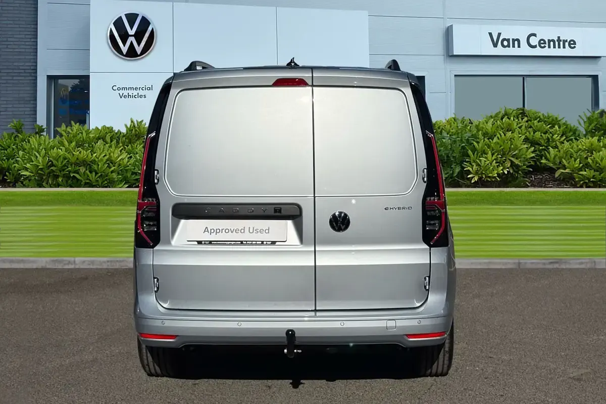 New VW Caddy Pro 150 HP (110 kW) 2026 Silver MPV