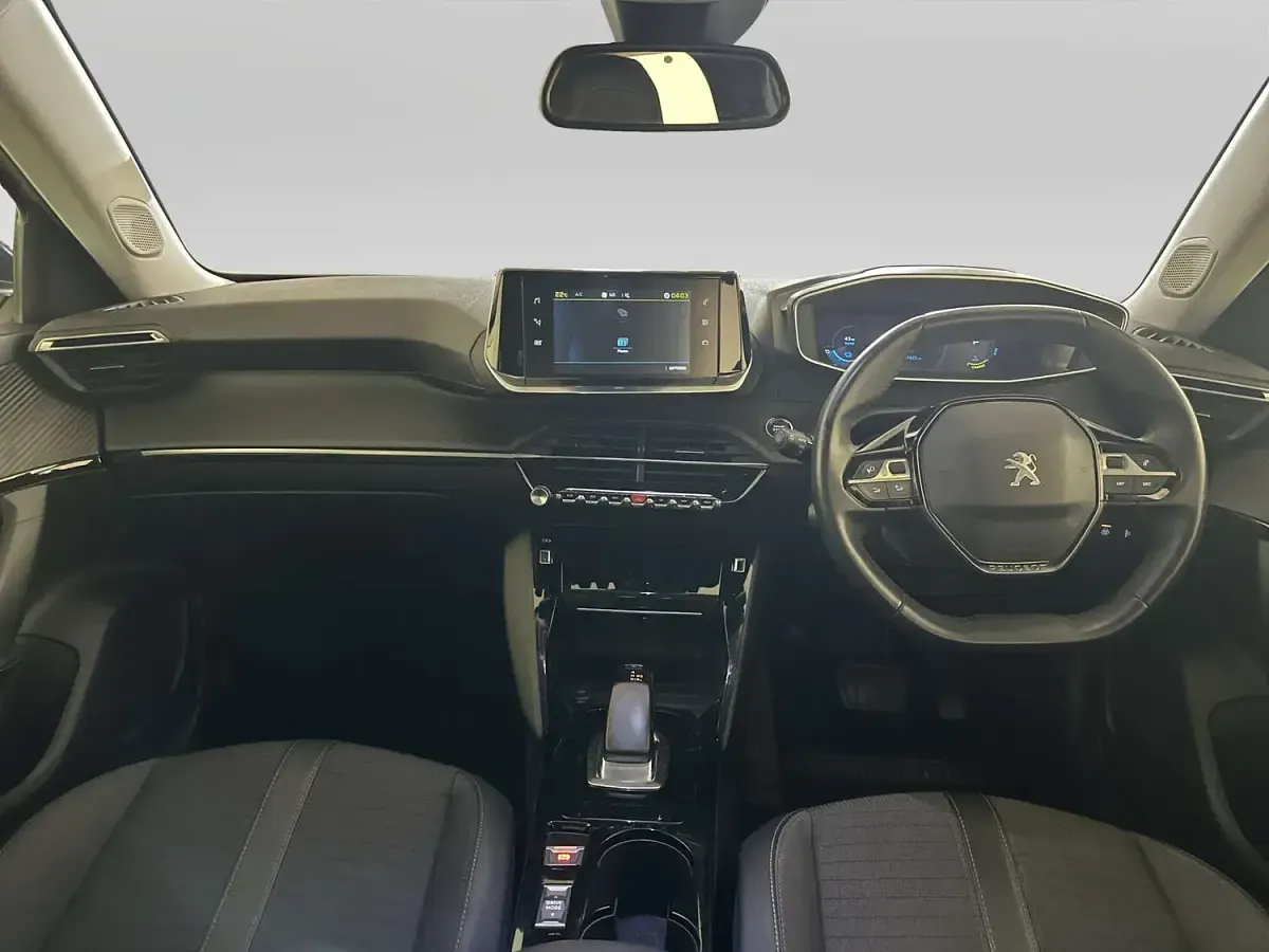 Used Peugeot 2008 Allure Premium 100 kW (136 HP) 2022 White SUV