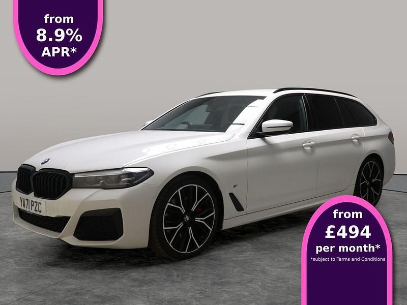White Used 2022 BMW 520 M Sport Estate | £31,151 (Fair price) - Image 1/3