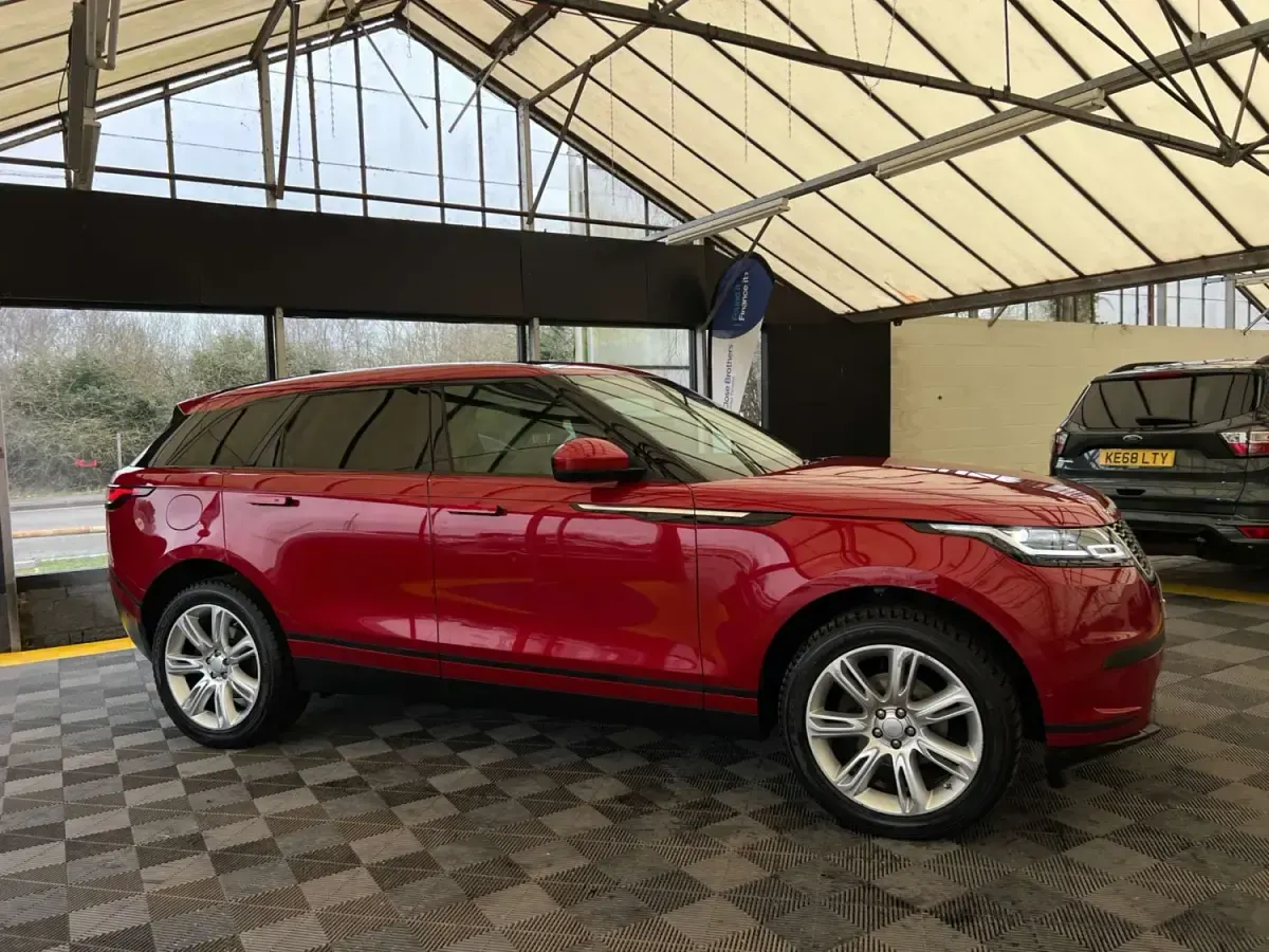 Usado Land Rover Range Rover Velar SE 2019 Vermelho SUV