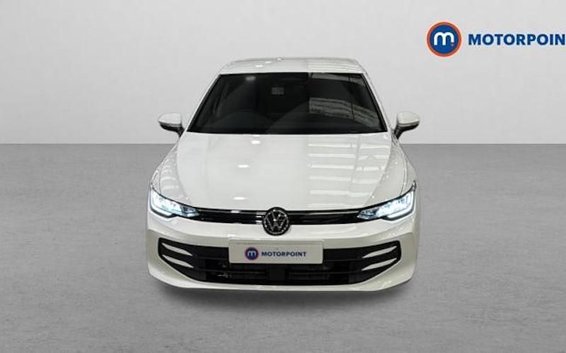 Ny VW Golf VIII Match 150 HK (110 kW) 2025 Vit Halvkombi