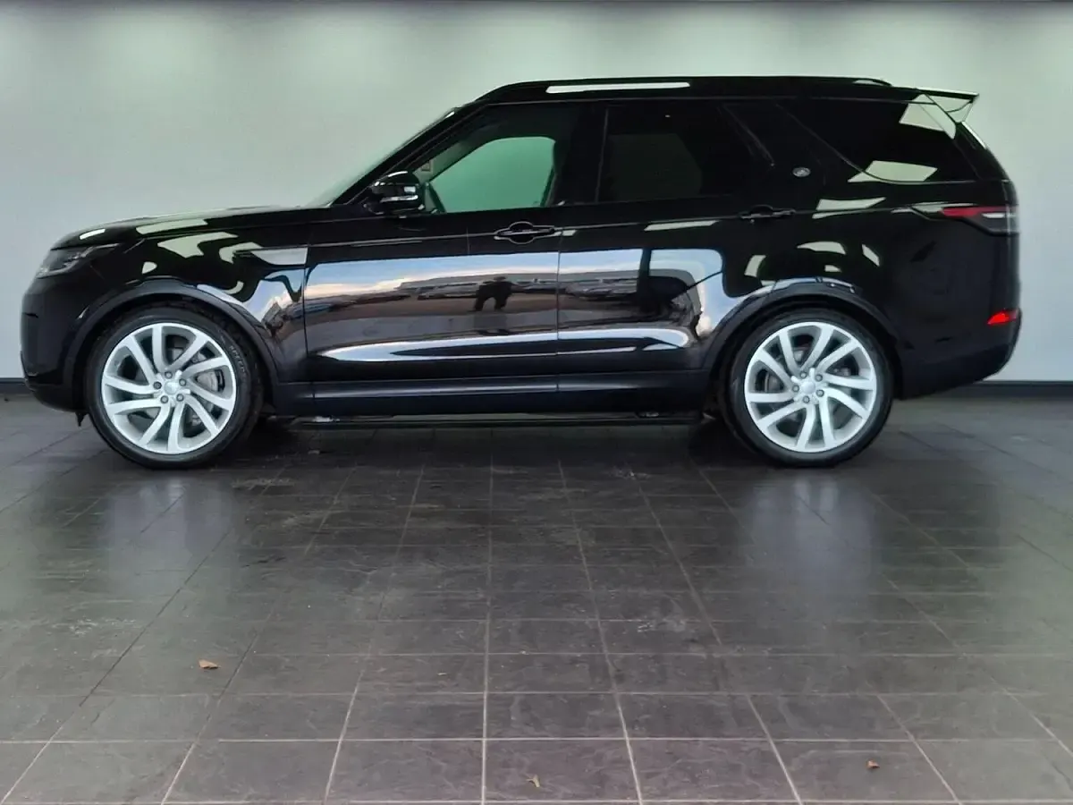 Używany Land Rover Discovery 5 S 2019 Czarny SUV