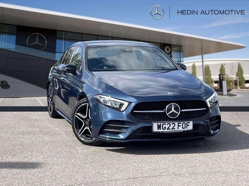 Used Mercedes A180 Executive 136 HP (100 kW) 2022 Blue Sedan