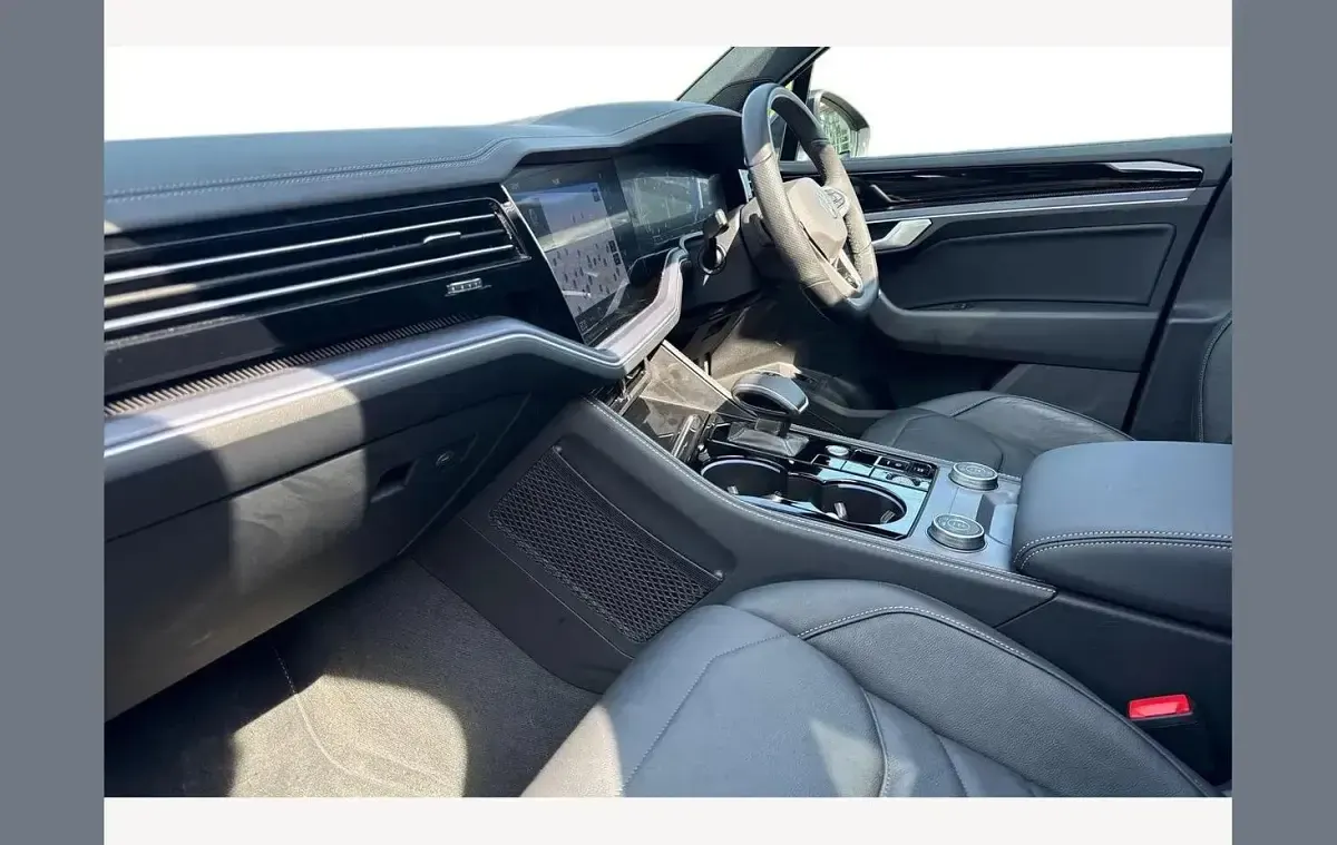 Used VW Touareg Black Edition 286 HP (210 kW) 2026 Silicon grey SUV