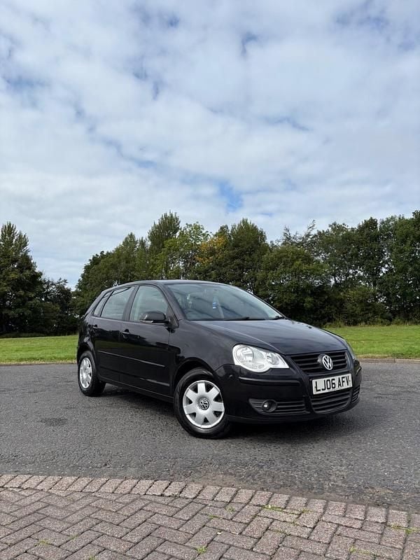 Black Used 2006 VW Polo S Hatchback | £2,495 (Good price) - Image 1/4