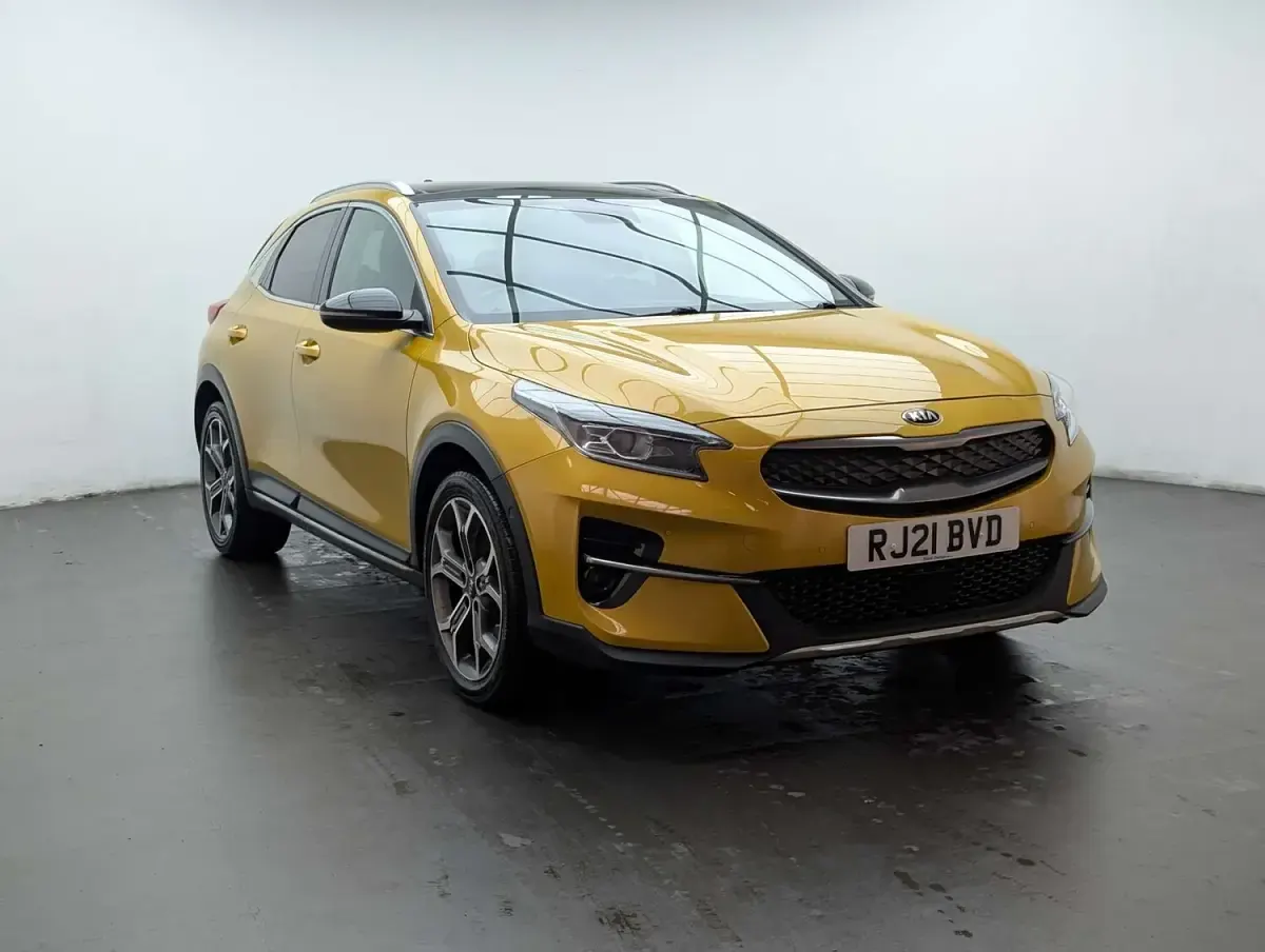 Used Kia XCeed First Edition 139 HP (102 kW) 2021 Yellow SUV