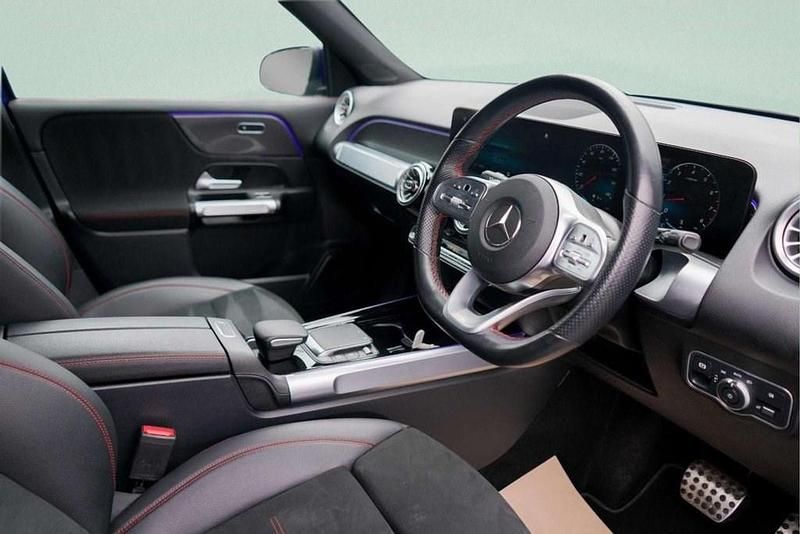 Used Mercedes GLB200 Executive 163 HP (119 kW) 2023 Blue SUV