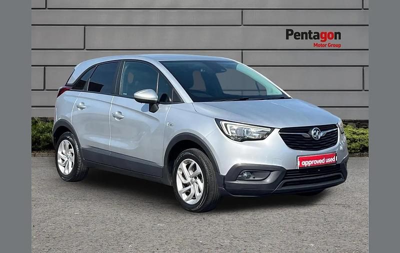 Used Vauxhall Crossland X 108 HP (79 kW) 2018 Silver SUV