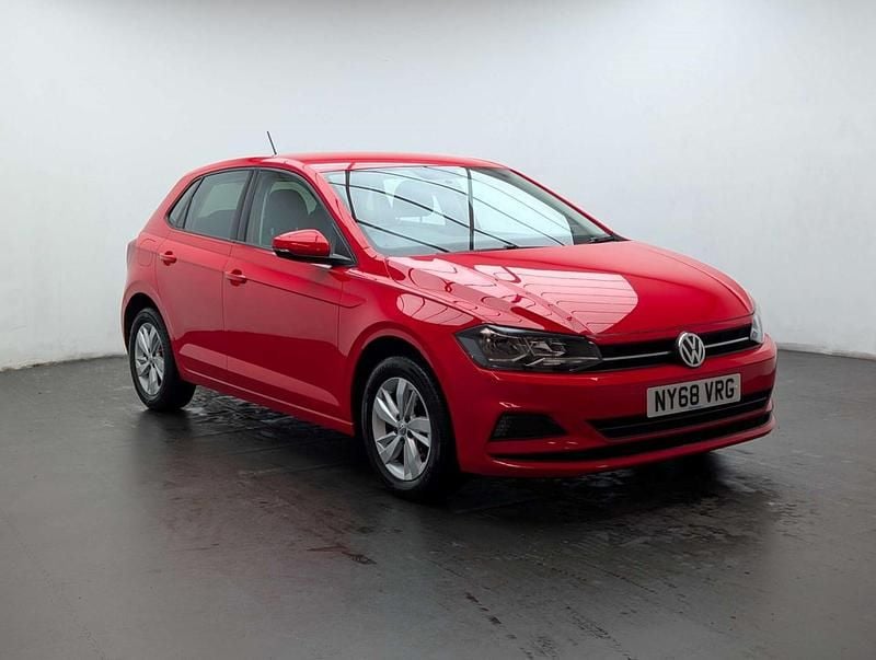 Used VW Polo SE 65 HP (47 kW) 2019 Red Hatchback