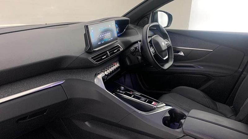 Blue Used 2023 Peugeot 3008 Allure+ SUV | £19,693 (Fair price) - Image 1/4