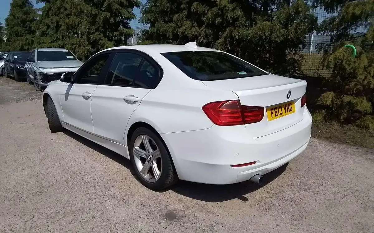 Used BMW 316 Performance 2013 White Sedan
