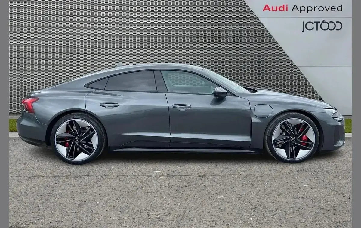 Used Audi RS e-tron GT Comfort 475 kW (646 HP) 2023 Grey Sedan
