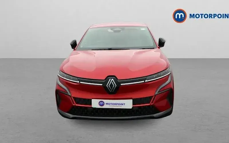 Used Renault Megane E-Tech Komfort 160 kW (218 HP) 2025 Red Hatchback