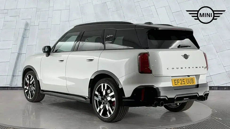 Used Mini John Cooper Works Countryman 300 HP (220 kW) 2025 White SUV