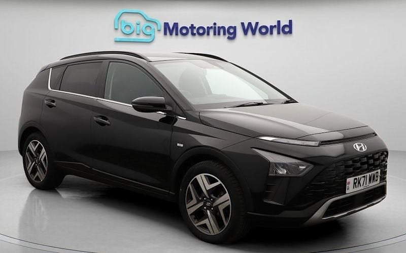 Used 2024 Hyundai Bayon Premium SUV | £13,039 (Good price) - Image 1/4