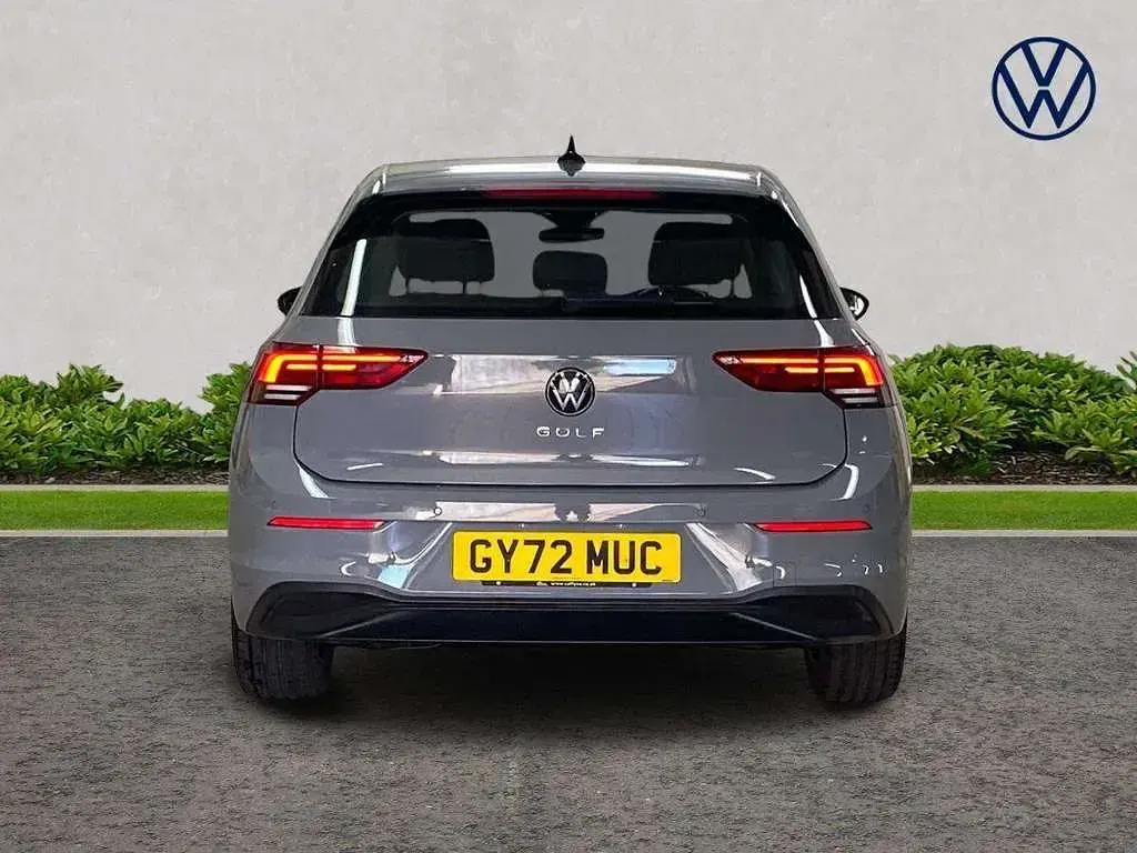 Used VW Golf VIII Life 147 HP (108 kW) 2022 Grey Hatchback