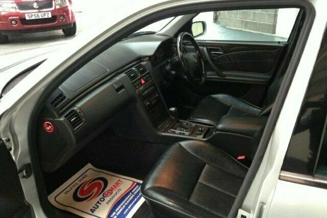 Used Mercedes E320 Avantgarde 1998 Sedan