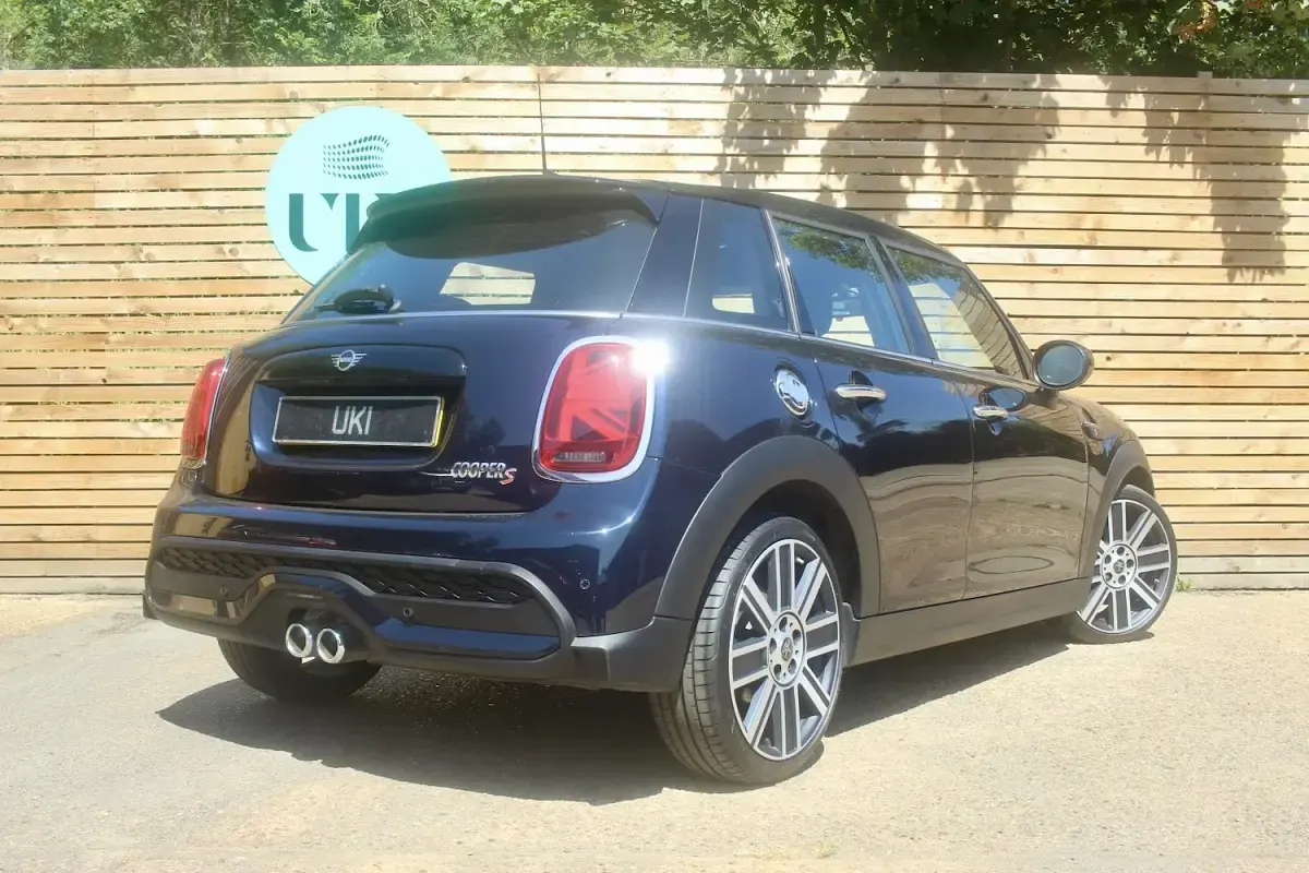 Used Mini Cooper S Exclusive 2022 Black Hatchback